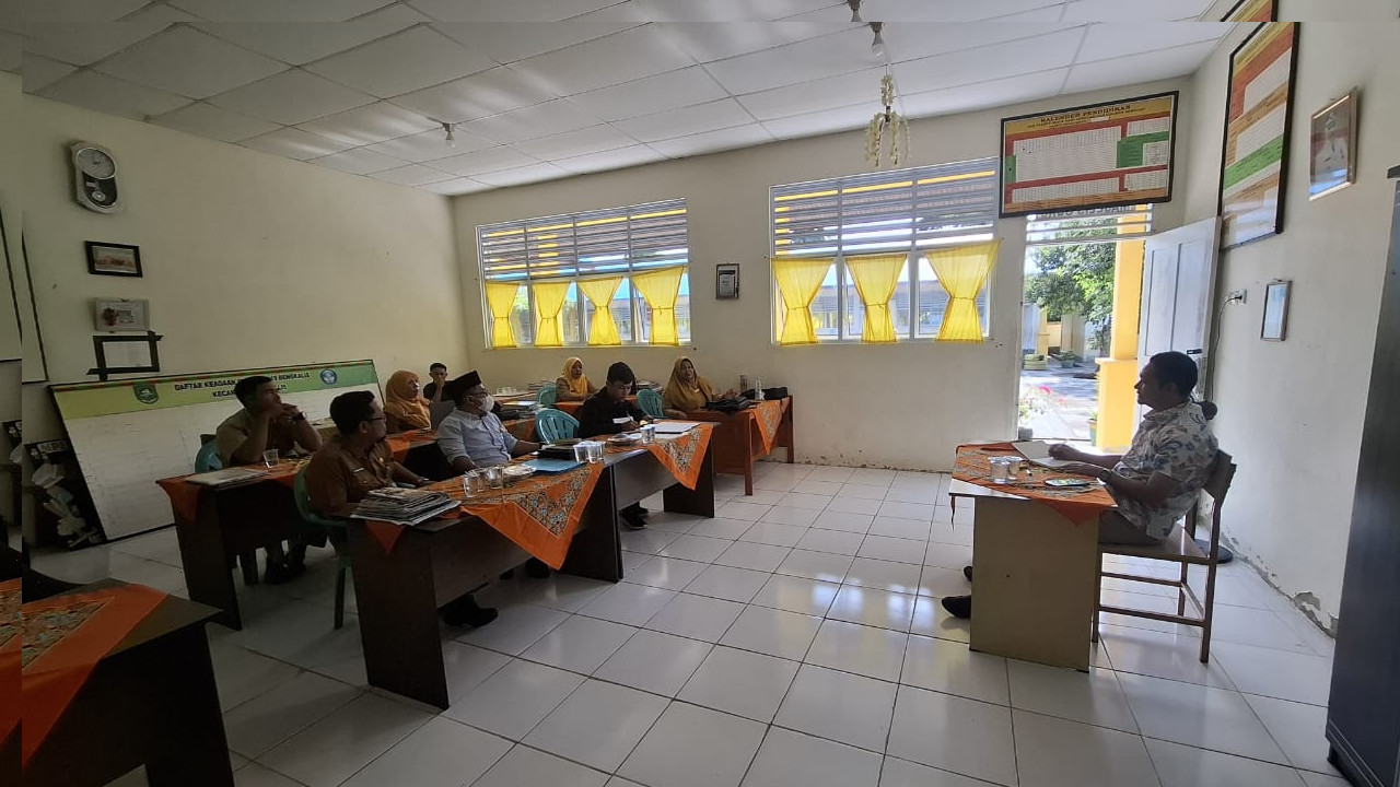 Kunjungi Ke Sejumlah Sekolah, Dewan Pendidikan Kab. Bengkalis Temui Jumlah PPDB Relatif Minim
