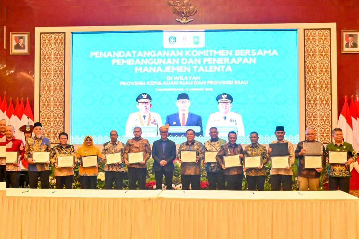Wujudkan ASN Profesional, Wabup Bagus Santoso Tandatangani Komitmen Manajemen Talenta Bersama Kepala Daerah se-Provinsi Riau dan Kepri