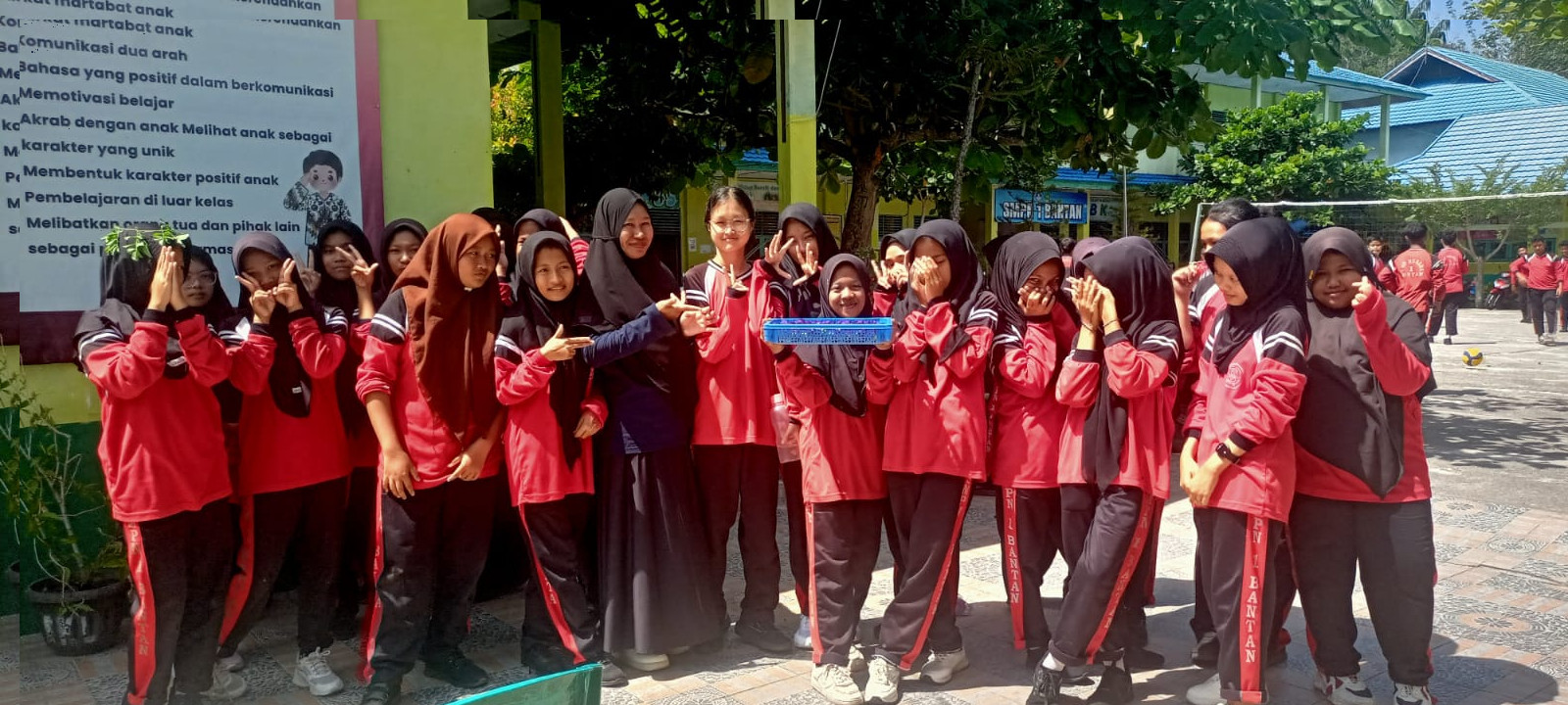 Inovasi Pangan Lokal, Siswa SMPN 1 Bantan Olah Bunga Telang dan Rempah Jadi Produk Bernilai Jual