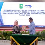 Bupati Bengkalis Terima Laporan Eksekutif Daerah Semester II dan Entry Meeting Evaluasi Perencanaan dan Penganggaran